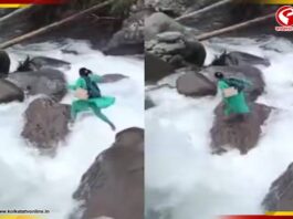 বানভাসী হিমাচল, একরত্তিকে বাঁচাতে যা করলেন নার্স