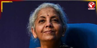 কেন্দ্র দৃঢ়ভাবে পাশে, শুল্ক উদ্বেগে রফতানিকারদের আশ্বাস নির্মলার