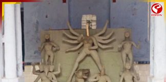 ঐতিহ্যের মেলবন্ধনে বছর বছর জমজমাট শালিখা হাউসের দুর্গাপুজো