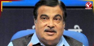 E-20 পেট্রল নিয়ে কাঠগড়ায় গড়কড়ি!