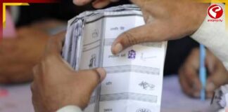 কর্নাটকে ইভিএম নয়, ব্য়ালট পেপারে ভোট করাতে চায় কংগ্রেস!