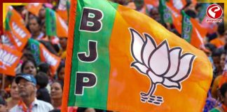 মোদির মাকে অপমান! এবার সেটিকেই হাতিয়ার করছে বিজেপি