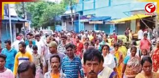 পুরসভা ও অস্থায়ী কর্মীদের দ্বন্দ্বে নাজেহাল পুরুলিয়ার বাসিন্দারা!