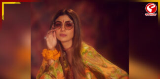 ‘দম মারো দম’-এর জিনাতের আইকনিক লুকে শিল্পা