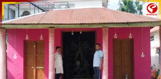 সনাতন জৌলুস না হারিয়েও স্বমহিমায় চৌধুরী বাড়ির দুর্গাপুজো