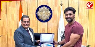 ‘রঘু ডাকাত’ মুক্তির আগেই কলকাতা পুলিশ কমিশনারের সঙ্গে বৈঠক দেবের