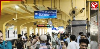 ফের মেট্রো বিভ্রাট! দীর্ঘ ক্ষণ বন্ধ পরিষেবা, পরে স্বাভাবিক, ক্ষুব্ধ যাত্রীরা