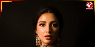 নতুন রূপে ধরা দিলেন শুভশ্রী?