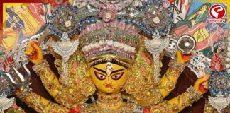 নারী শক্তির আরাধনায় নারীরাই ‘ব্রাত্য’, প্রথা নাড়াজোল রাজবাড়ির পুজোয়