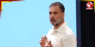 ‘ভোট চুরি’ নাম করে মুখ্য নির্বাচন কমিশনারকেই নিশানা রাহুলের