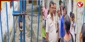 স্কুল শিক্ষিকা ও সহায়িকার মধ্যে হাতাহাতি, স্কুলে তালা ঝুলিয়ে বিক্ষোভ অভিভাবকদের