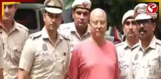 ৫০ দিনে ১৫টি হোটেলে চক্কর! ভেকধারী সাধুবাবা স্বামী চৈতন্যানন্দ সরস্বতীর নয়া কীর্তি ফাঁস