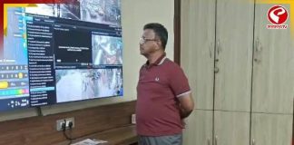 প্রাকৃতিক দুর্যোগে বিপর্যস্ত কলকাতা, কন্ট্রোল রুমে মেয়র ফিরহাদ