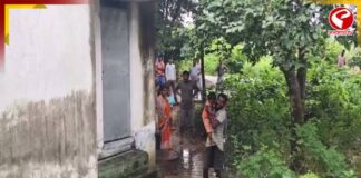 জলমগ্ন আইসিডিএস কেন্দ্র, চরম দুর্ভোগে প্রসূতি মা ও শিশুরা