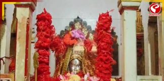 ঝাড়গ্রামে যুদ্ধজয়ী রাজার সামনে সুন্দরী রমণী, কাছে যেতেই