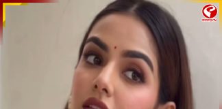 পুজোয় ভিলেন বৃষ্টি, মেকআপ লং-লাস্টিং রাখতে দেখুন এই ট্রিকস