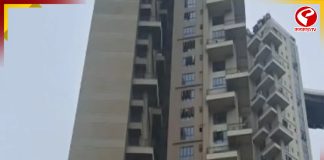 ট্যাংরায় খুন না আত্মহত্যা! তদন্তে পুলিশ