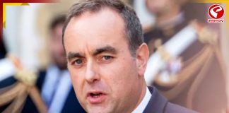 ফ্রান্সের প্রধানমন্ত্রীর পদ থেকে ইস্তফা দিলেন সেবাস্তিয়ান লেকর্নু!