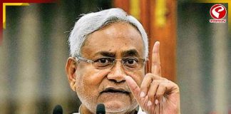 ভোটের মুখে ১১ নেতাকে বহিষ্কার করলেন নীতীশ কুমার! কিন্তু কেন?