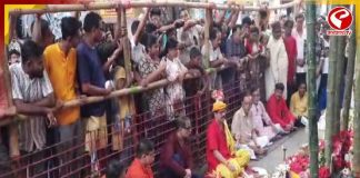 নৈহাটিতে আয়োজিত হল বড়মার কাঠামো পুজো