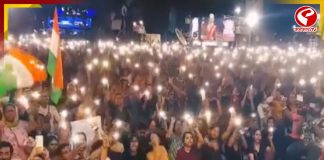 দুর্গাপুরের বিচার চেয়ে ‘আবার রাত দখল’ এর ডাক অভয়া মঞ্চে