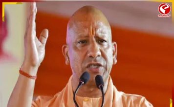 ‘রক্ত দাও, স্বাধীনতা দেব’ বিবেকানন্দকে উদ্ধৃত করে বিতর্কে যোগী! তৃণমূলের তীব্র কটাক্ষ