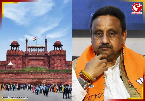 Breaking Jacket 555x385 - 2025-11-01T113248.894