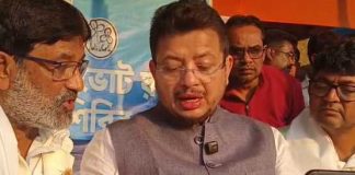 ডোমকল SIR ওয়াররুম পরিদর্শনে জেলা পর্যবেক্ষক ঋতব্রত ব্যানার্জি