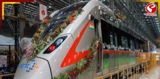 প্রি ওয়েডিং শ্যুট থেকে জন্মদিন পালন ট্রেনেই! প্যাকেজ দিচ্ছে Namo Bharat