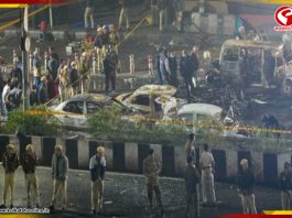 দিল্লিতে আজ কিছু হচ্ছে? ভাইরাল রেডিট পোস্টে দিল্লি ঘটনার আঁচ!