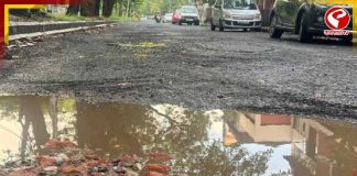 মেরামত হয়েও বহু জায়গা চলাচলের অযোগ্য, সল্টলেকের রাস্তা নিয়ে উঠছে প্রশ্ন