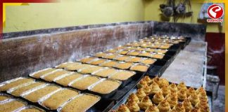 বড়দিনে পুরুলিয়ায় কেকের ধুম! মিষ্টি সুবাসে জমজমাট বাজার