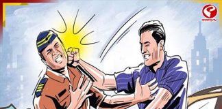 চোর ধরতে গিয়ে ট্যাংরায় আক্রান্ত পুলিশ, আহত ৭