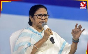 মুখ্যমন্ত্রীর সভায় তিন মহিলার সোনার হার ছিনতাই