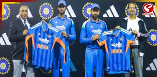 টি-২০ বিশ্বকাপের আগে নতুন জার্সি উন্মোচন রোহিতের!