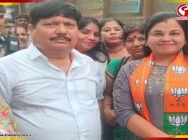 দলের কর্মীদেরকেই চাকরি দেওয়ার নামে প্রতারণা বিজেপি নেত্রীর!