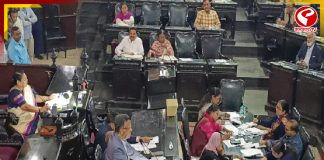 কলকাতা পুরসভার মাসিক অধিবেশনে চরম উত্তেজনা!