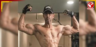 কী খেয়ে এত ফিট হৃতিক? দেখুন