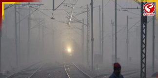 কুয়াশায় বিপর্যস্ত রেল চলাচল, লেট একাধিক এক্সপ্রেস ট্রেন