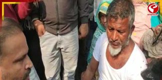 বেলডাঙায় মৃত পরিযায়ী শ্রমিকের বাড়িতে ইউসুফ পাঠান