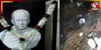 শাহের রোড শোয়ে ভাঙা হয়েছিল বিদ্যাসাগর, সেই মনীষীর প্রতিকৃতি মোদিকে উপহার!