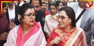 মাসি দেবশ্রীকে নিয়ে কালীঘাটের মন্দিরে পুজো দিলেন রানি