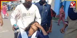 মাধ্যমিক দিয়ে ফেরার পথে ভয়াবহ দুর্ঘটনা