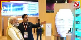 শিক্ষা-স্বাস্থ্য-সংস্কৃতিতে এআই ঝড়! জিও প্যাভিলিয়নে মোদি