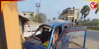 মাধ্যমিকের প্রশ্নপত্র নিয়ে যাওয়ার সময় উল্টে গেল গাড়ি, আহত ৩ পুলিশ কর্মী