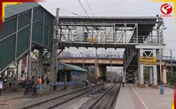 āĻŦāĻžāϞāĻŋāĻāĻā§āĻ āĻĢā§āϞāĻžāĻāĻāĻāĻžāϰ āĻĨā§āĻā§ āĻā§āϰā§āύā§āϰ āĻāĻĒāϰ⧠āĻāĻžāĻāĻĒ! āĻāϞāϏ⧠āĻā§āϞ āϝā§āĻŦāĻā§āϰ āĻĻā§āĻš