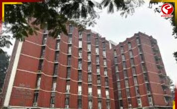 রাতের অন্ধকারের পর্যবেক্ষকদের সঙ্গে দেখা দুই বিজেপি প্রার্থীর! কমিশনকে চিঠি তৃণমূলের