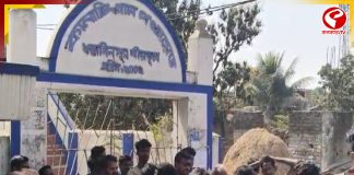 আবাস যোজনায় দুর্নীতির অভিযোগ তুলে পঞ্চায়েত অফিসে তালা গ্রামবাসীদের!