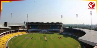 দেদার কালোবাজারি, ৩০ হাজারে টিকিট বিকোচ্ছে ইডেনে!