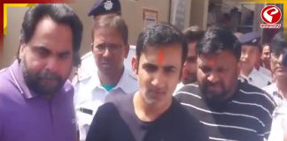 ‘ডু অর ডাই’ ম্যাচের আগে কালীঘাটে পুজো দিলেন গম্ভীর!